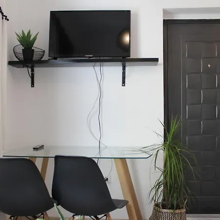 Theane Peach Apartment *
